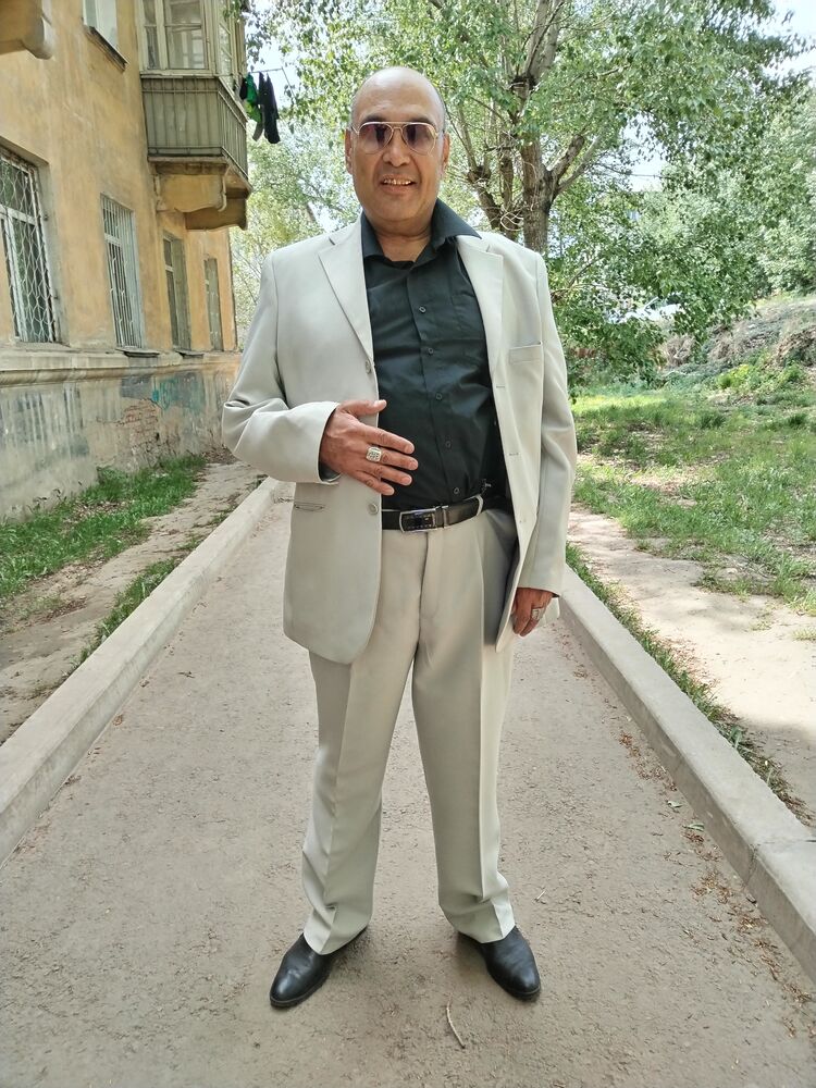  35124452  Alexandr, 54 ,    -