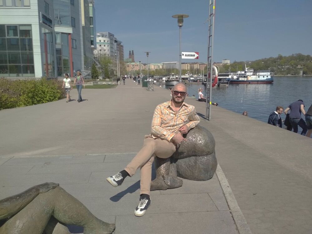  Kista,   Emin, 37 ,   ,   , c 