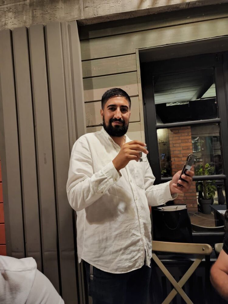  ,   Gio, 37 ,   ,   