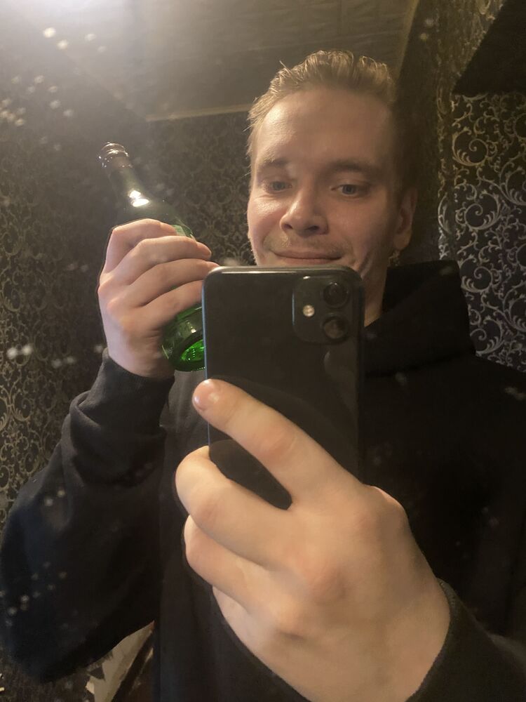  44212062  , 29 ,    