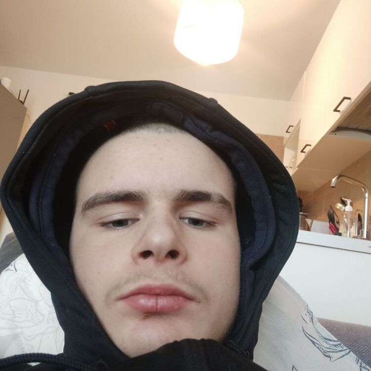  48094852  , 20 ,    