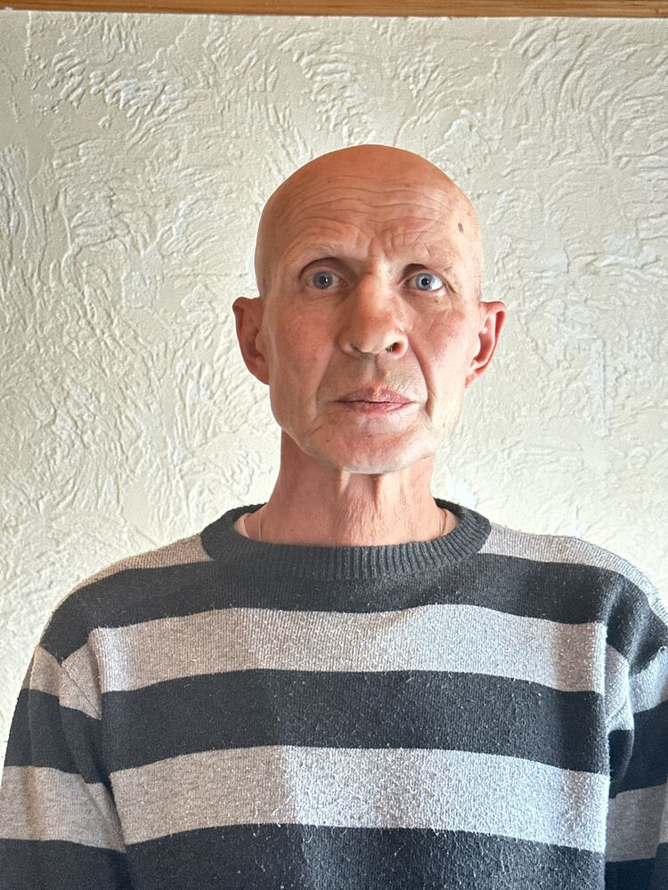  52687792  Valerij, 58 ,    