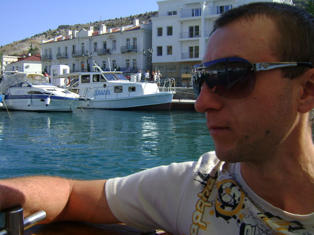  ,   Sanek, 44 ,   