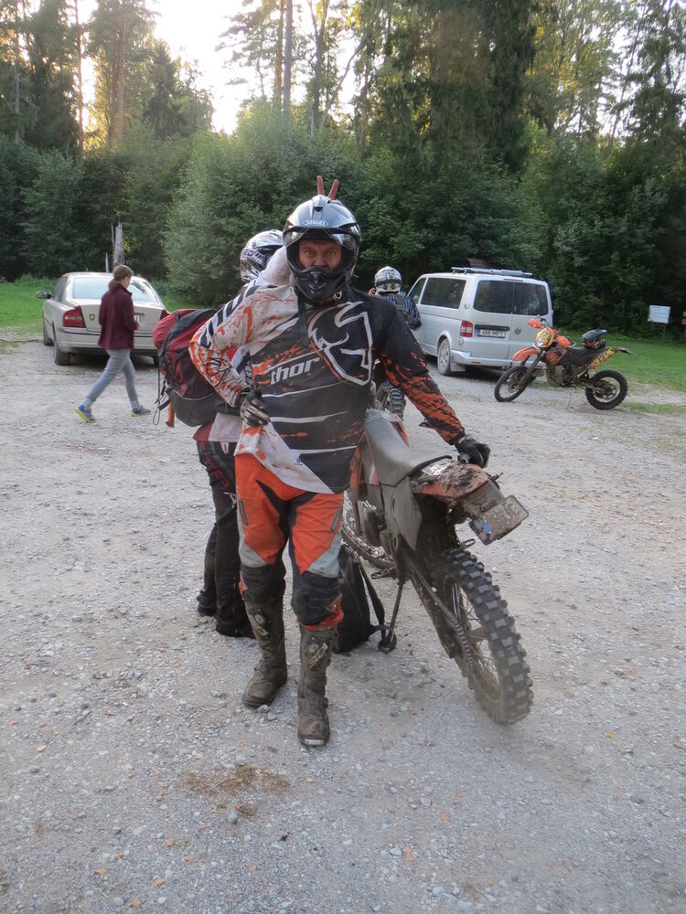  5459732  Pavel, 49 ,    