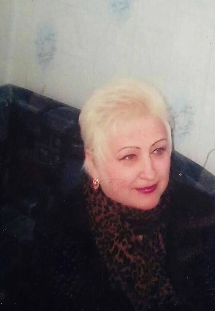  24023912  Ludmila, 63 ,    
