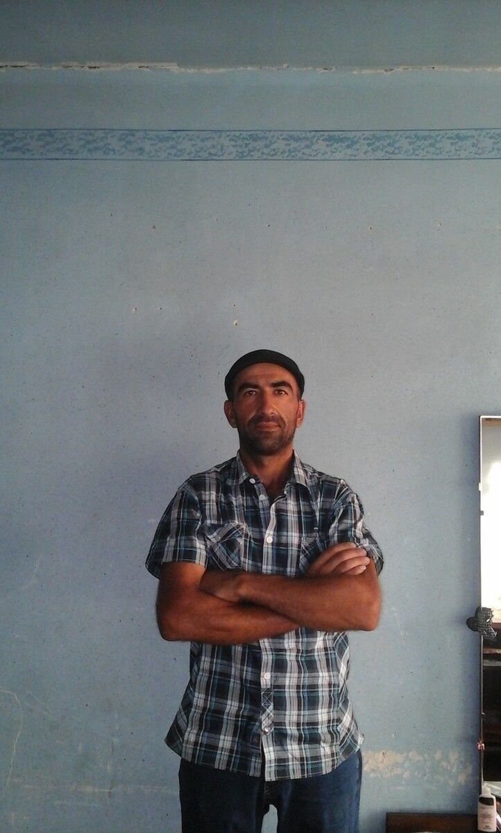  6459552  Alex, 45 ,    