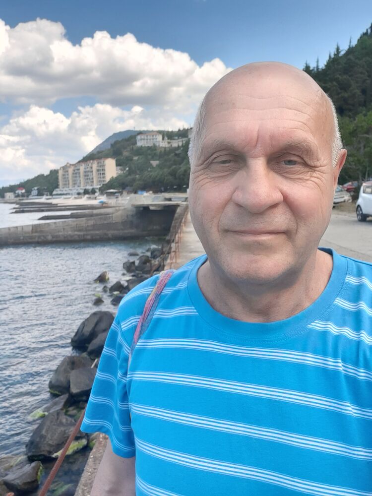  ,   Viktor s, 59 ,   ,   