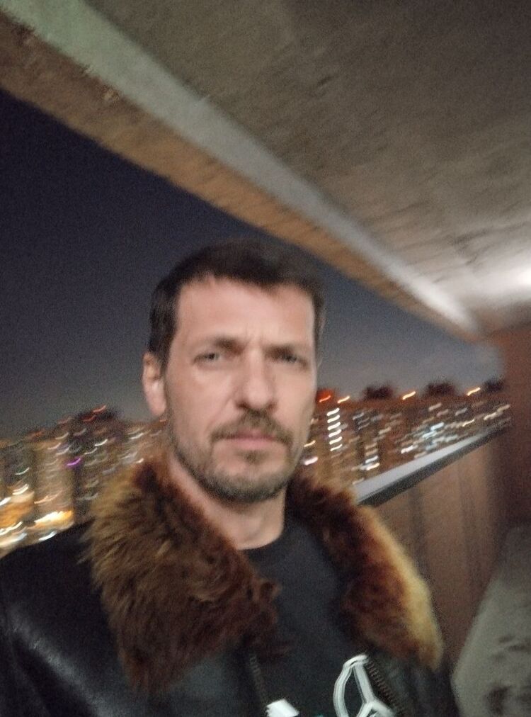  39613272  Andrei, 45 ,    -