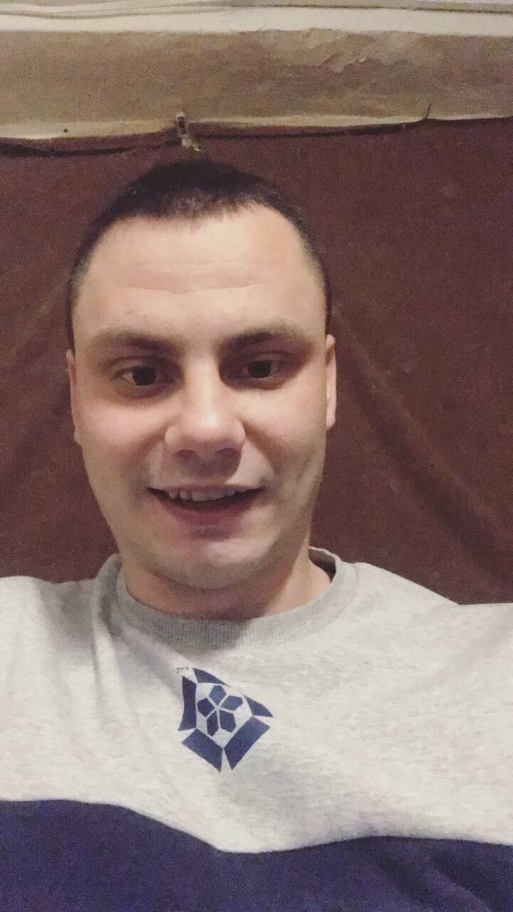  26089322  Vadim, 28 ,    