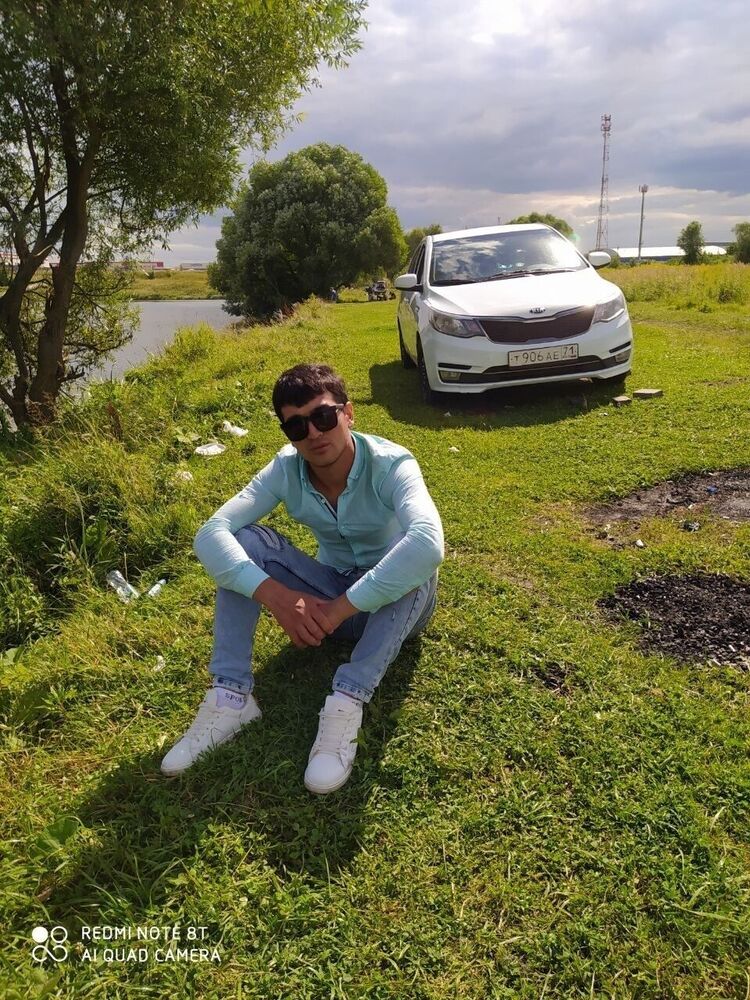  ,   Elbek, 31 ,   ,   