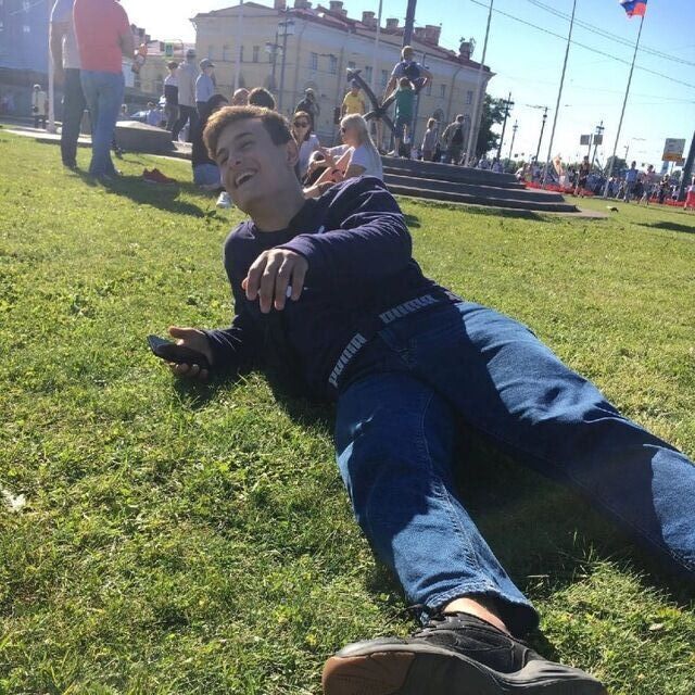  54045902  Eric, 24 ,    -