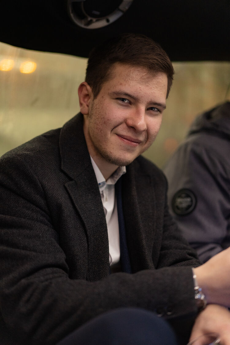 ���� 31713512 ����� ������, 23 ����, ���� ���������� � ���������