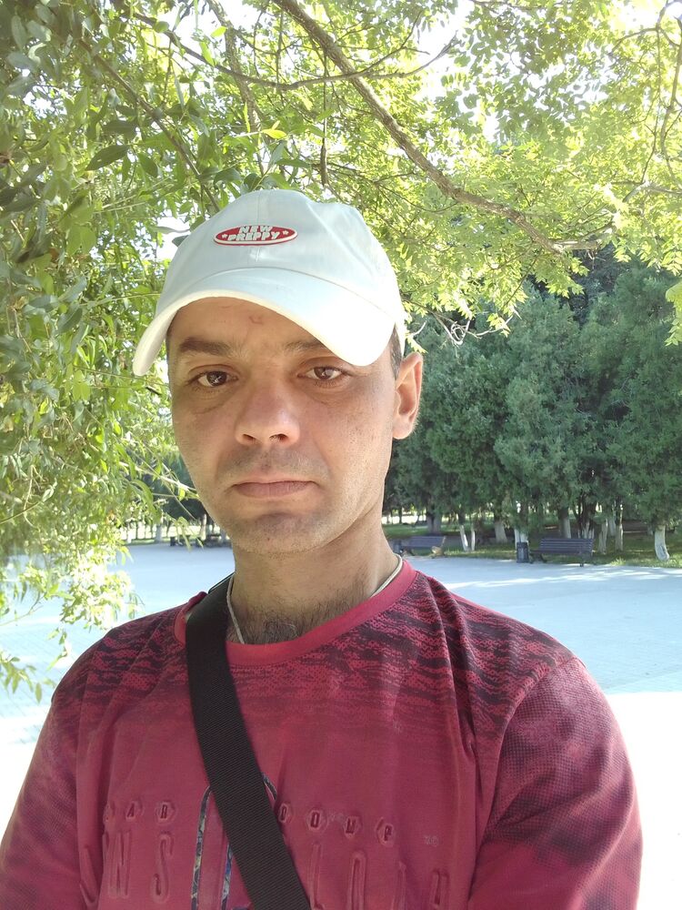  36983332  , 40 ,    