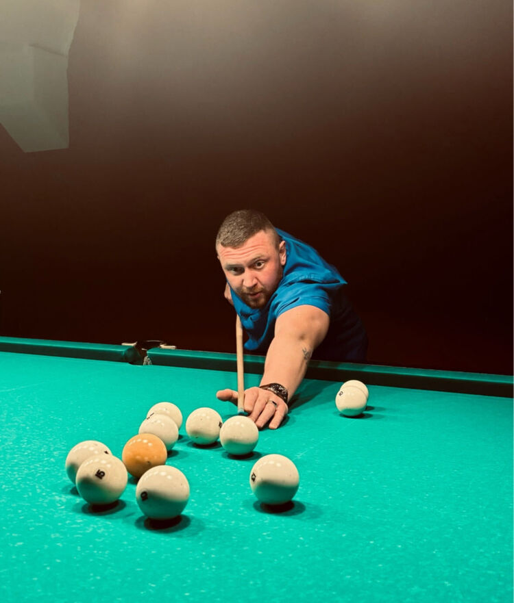  43442412  , 37 ,    -