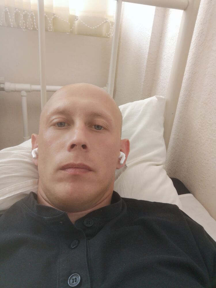  44031362  , 35 ,    