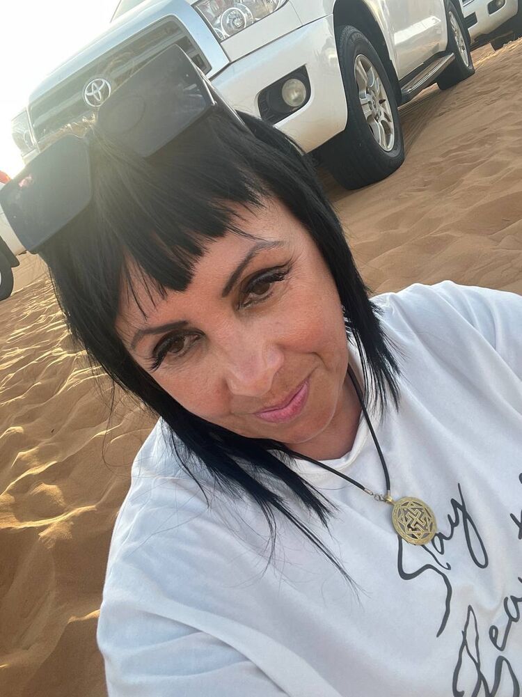  50329032  Alexandra, 52 ,    