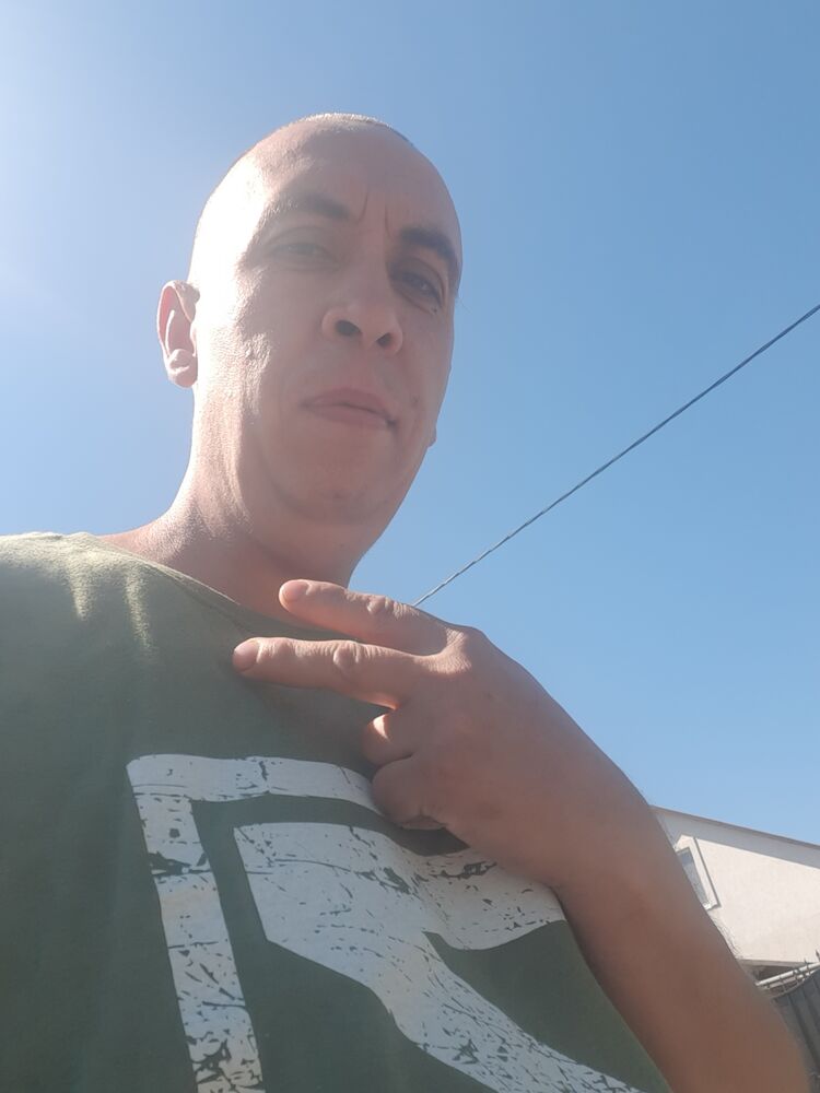  45679592  Rus, 43 ,    
