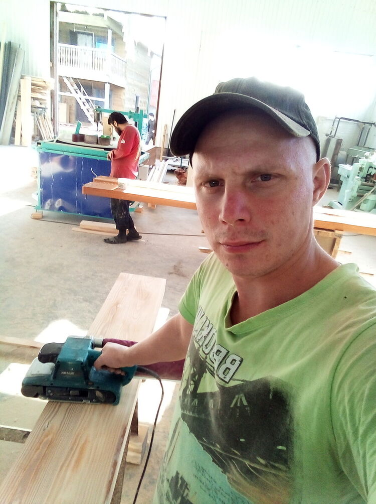  20637312  Vitalij, 30 ,    