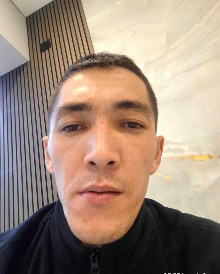  47912492  Aybek, 29 ,    