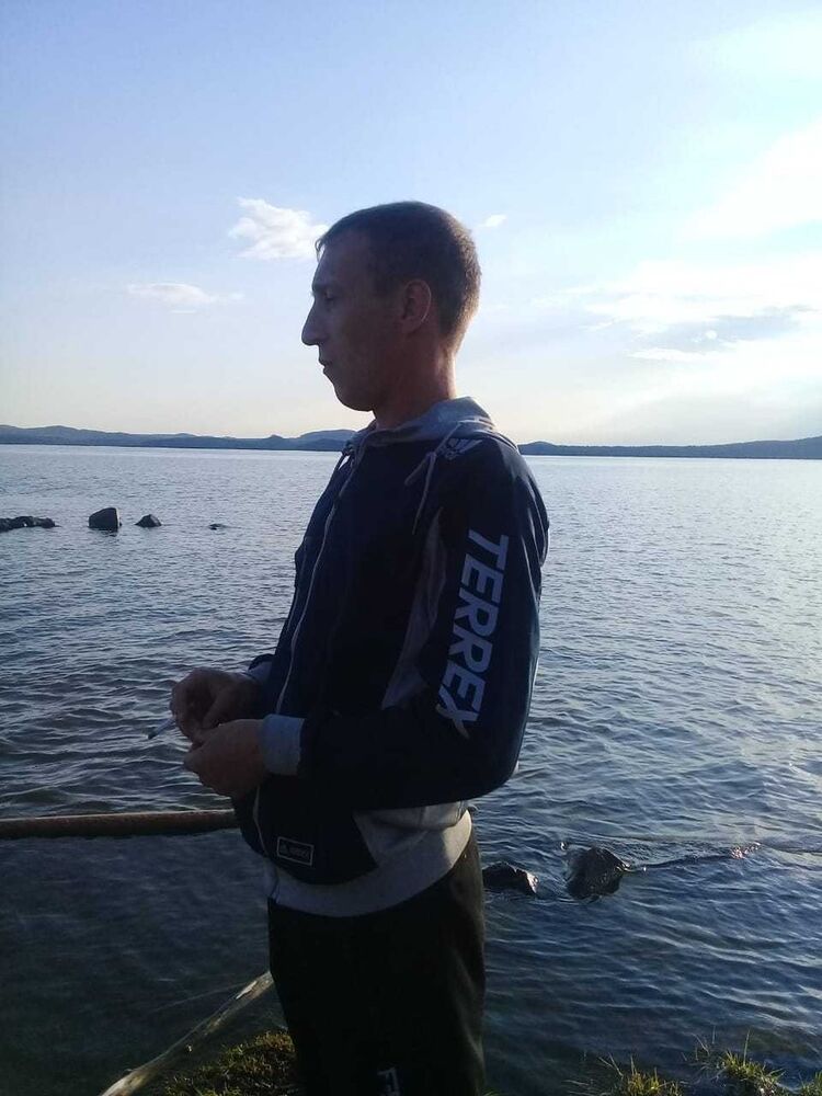  -,   Artem, 35 ,   ,   , c 