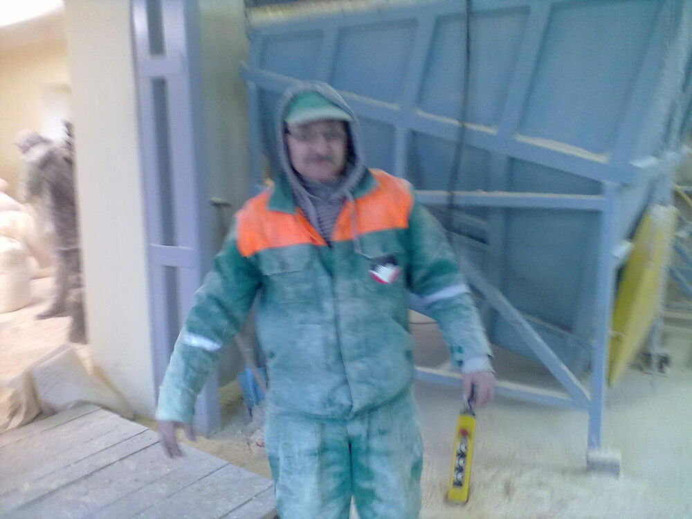  5733372  Paska, 60 ,    