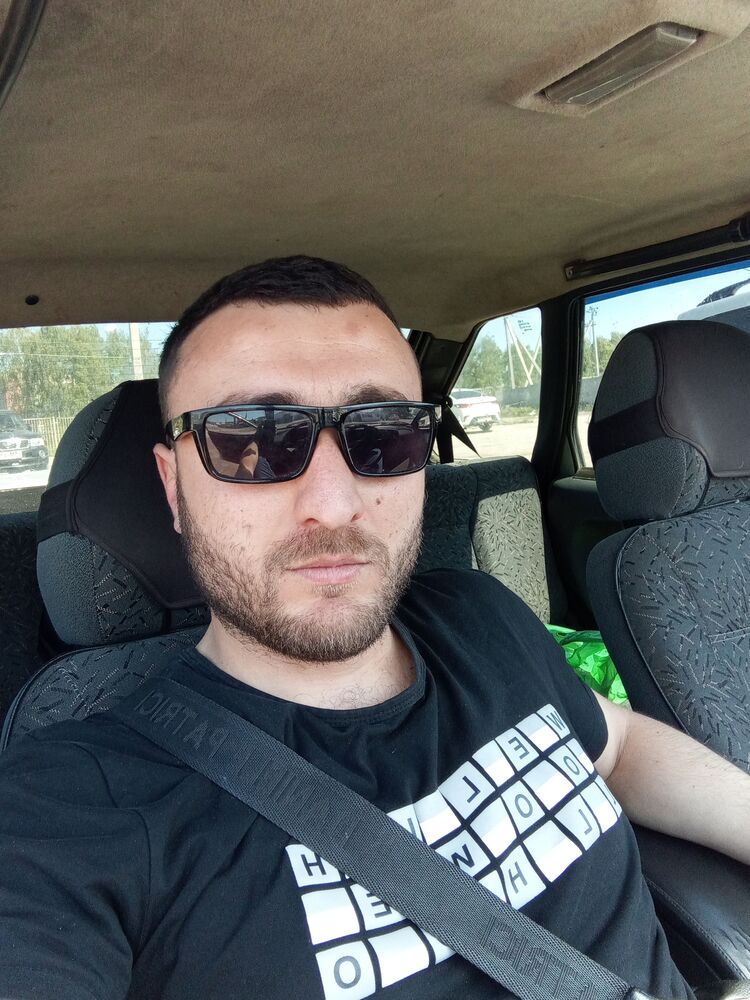  45768132  , 27 ,    