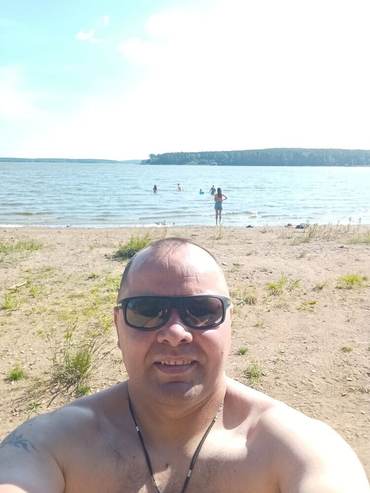  ,   Stalker, 42 ,   ,   