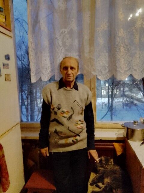  -,   Aleks, 61 ,   ,   