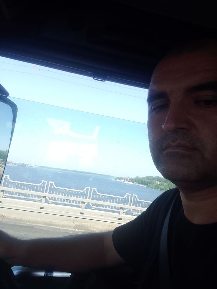  46835542  Azizbek, 41 ,    