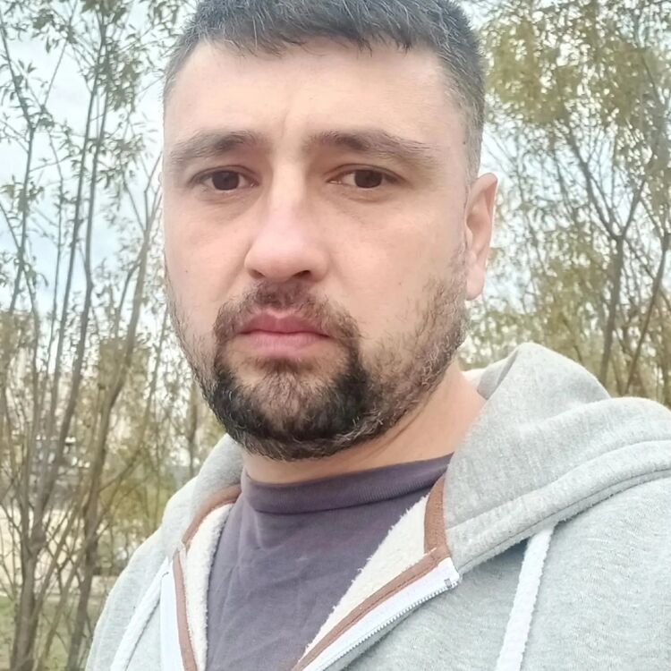  49628252  , 36 ,    