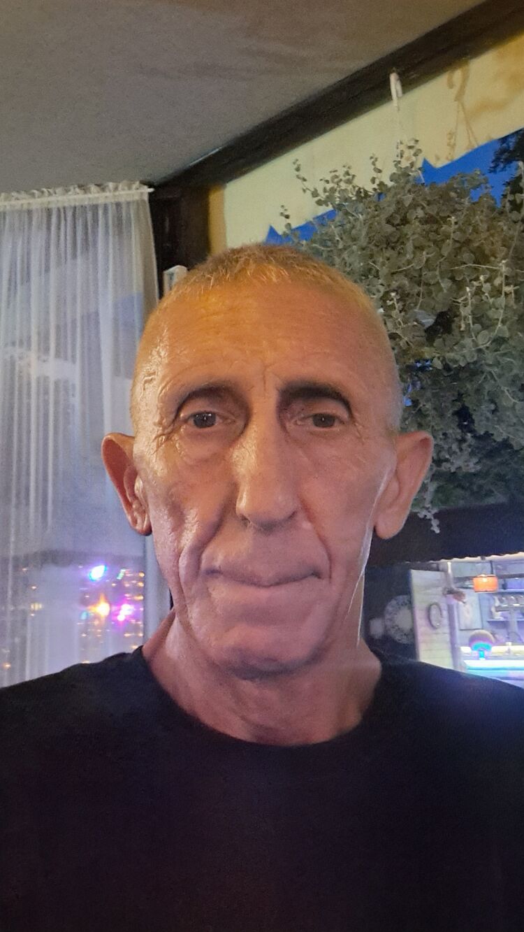  52799802  , 63 ,    