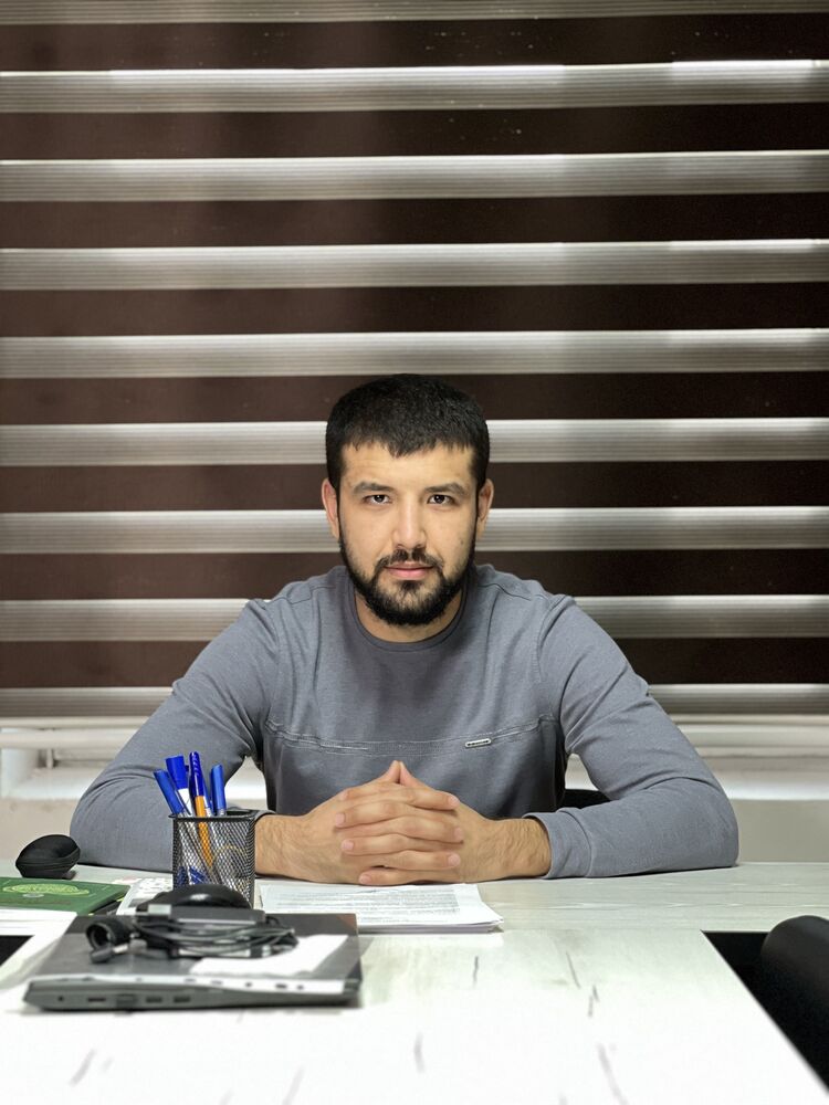  ,   Abdulloh, 28 ,     