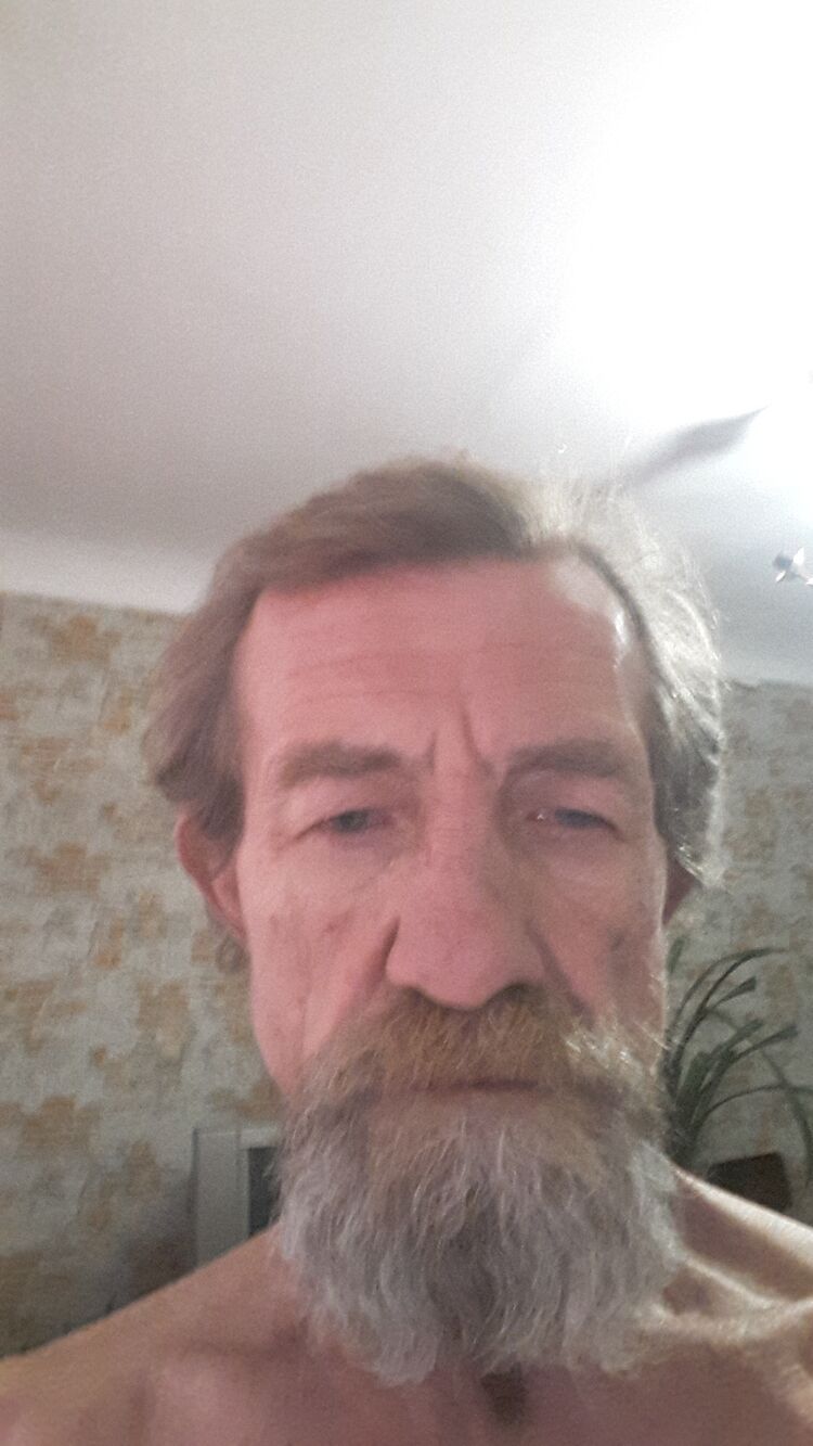  33937522  Sandro, 51 ,    