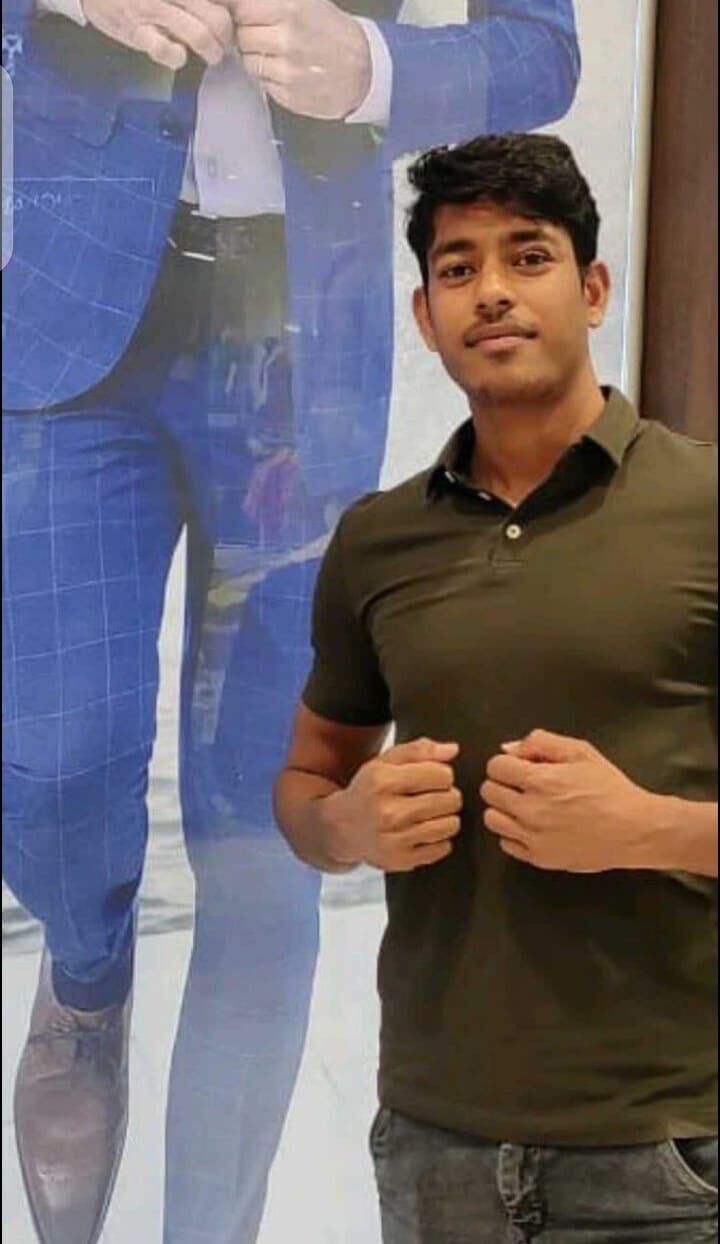  40563252  Angad, 25 ,    