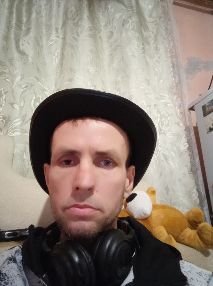  34747832  , 44 ,    