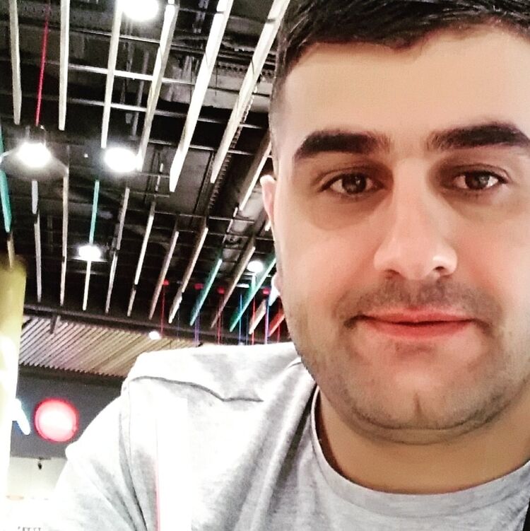  16299552  Salim, 42 ,    Chocianow