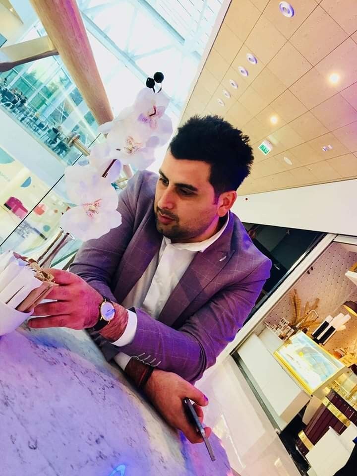  ,   Okashh, 35 ,   ,   , c 