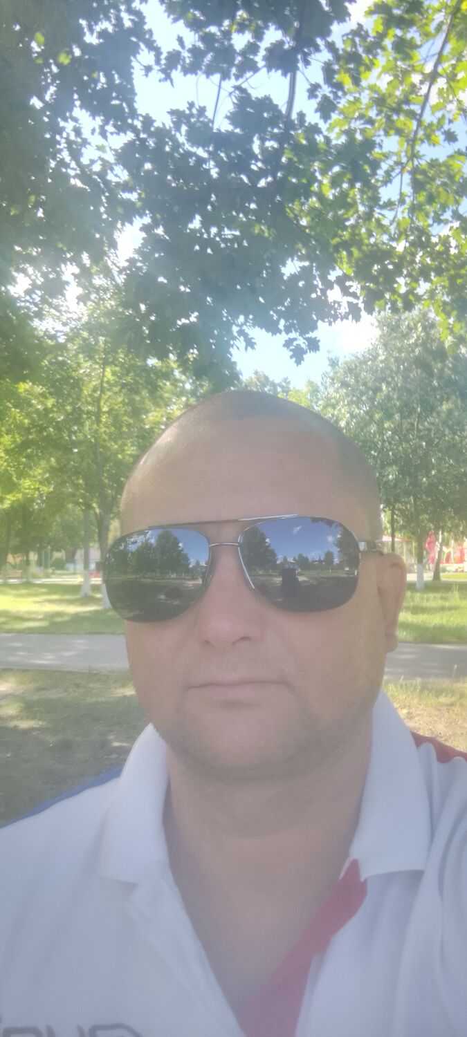  ,   Pavel, 40 ,   ,   