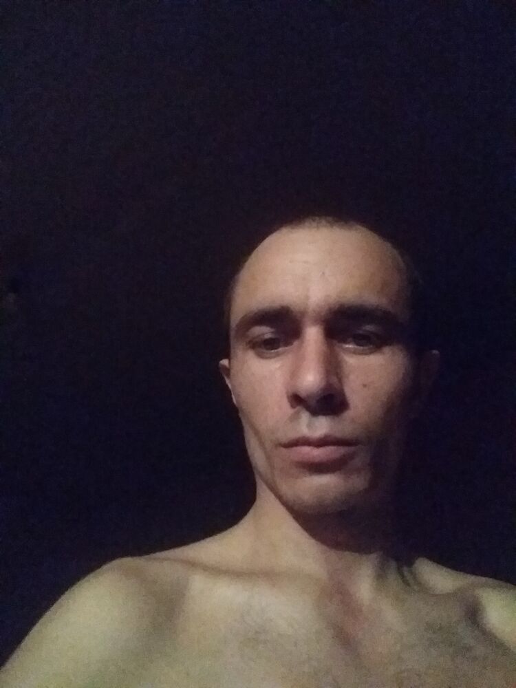  18715902  , 31 ,    