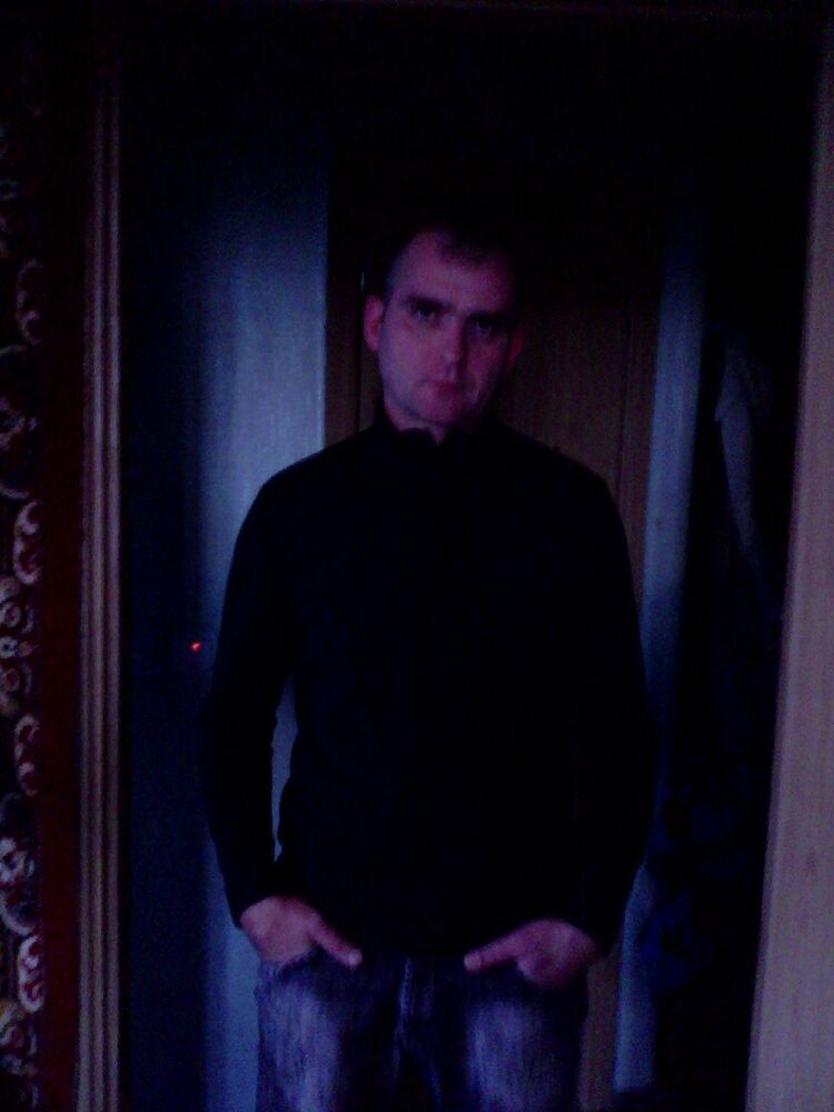  4994242  Aleks, 44 ,    