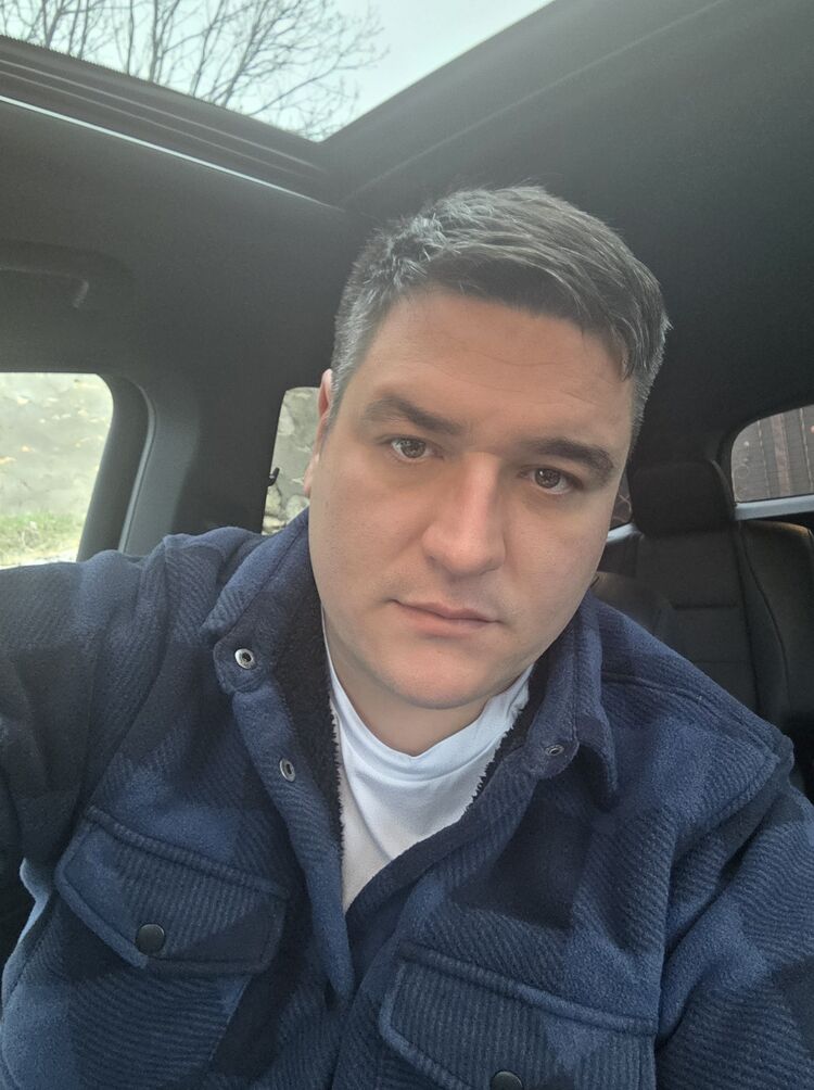 ���� 56075472 ������� Tudor, 32 ����, ���� ���������� � ������