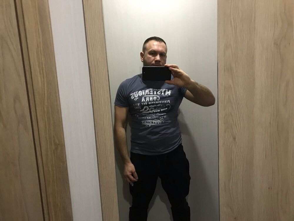  40185382  Andrey, 37 ,    