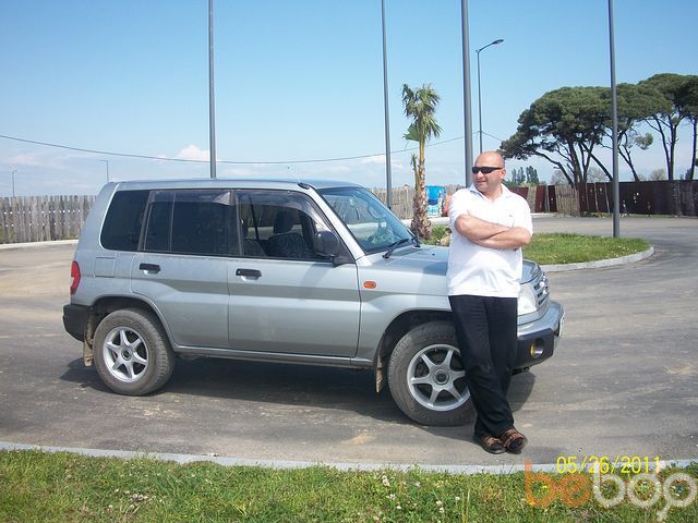  1088842  Zviadi, 48 ,    