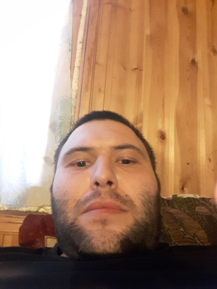  18098132  , 38 ,    