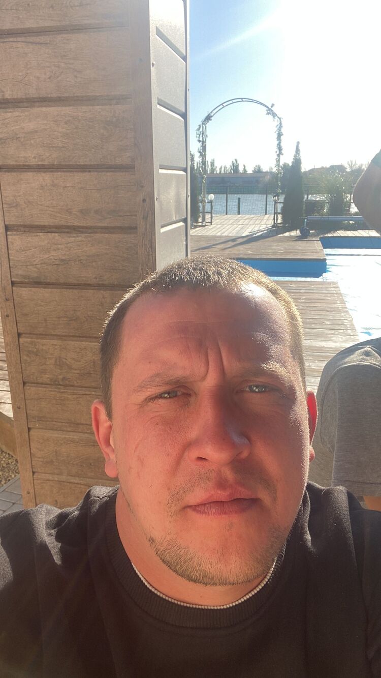 46610662  , 34 ,    