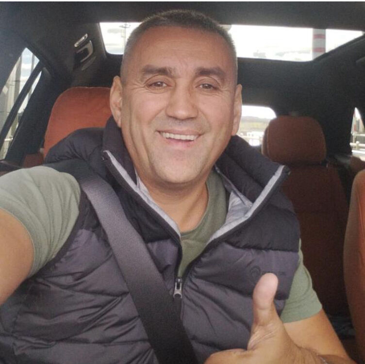  51935652  , 44 ,     