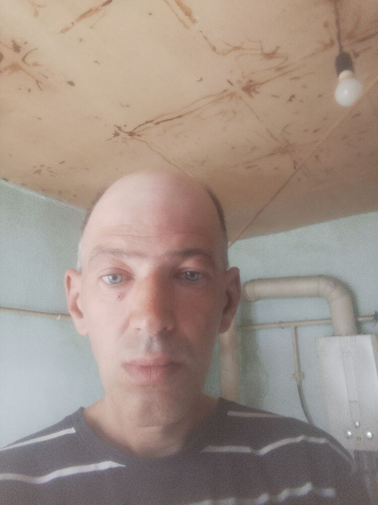  49056042  , 48 ,    --