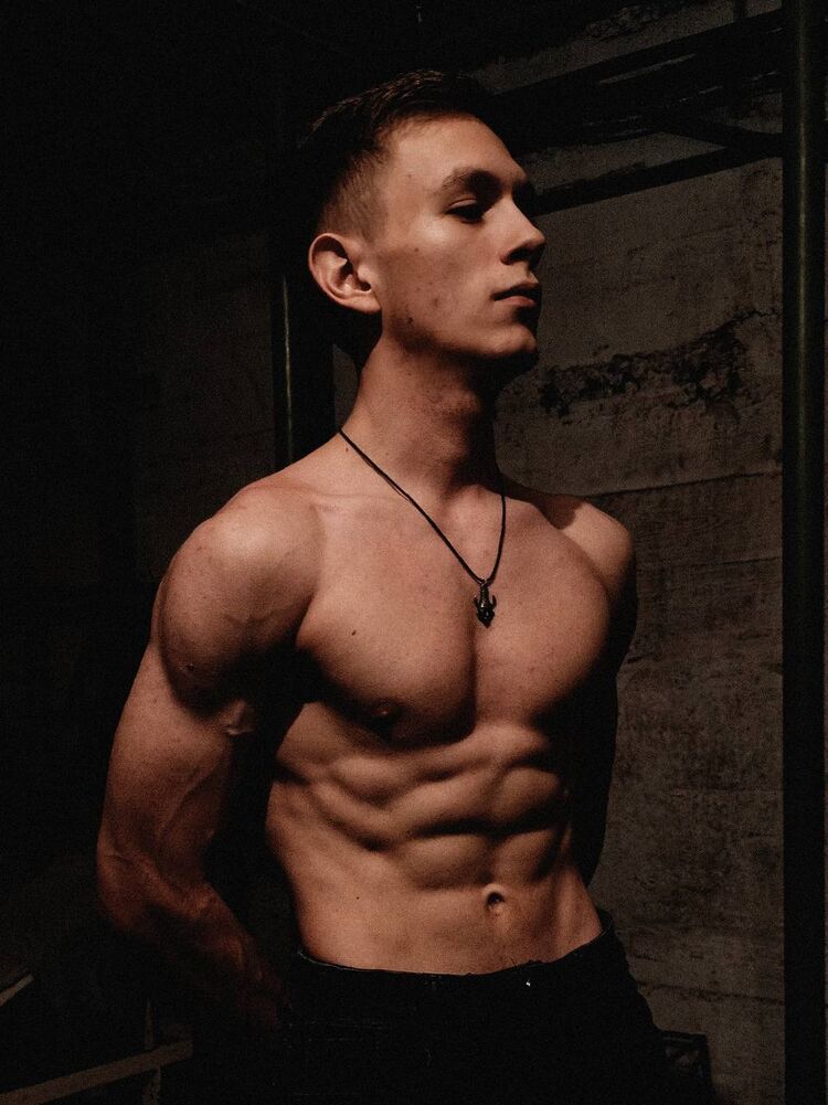 ���� 44413192 ����� HoodRich, 20 ���, ���� ���������� � ��������