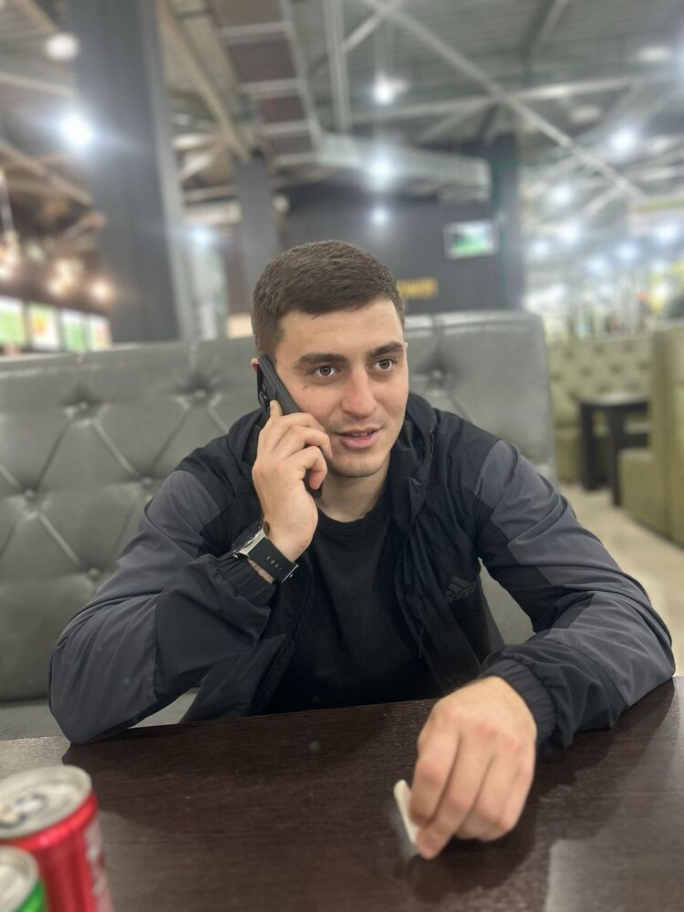  ,   David, 28 ,   ,   