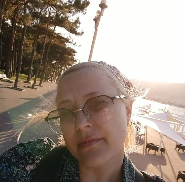  54485352  , 49 ,    --